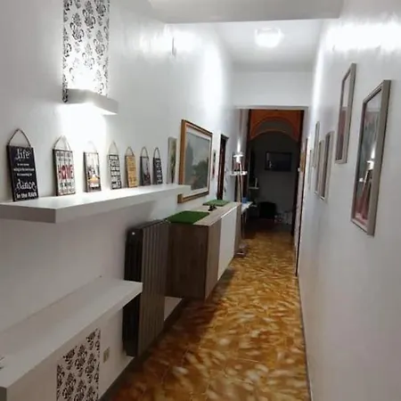 Sisters House 세리뇰라
