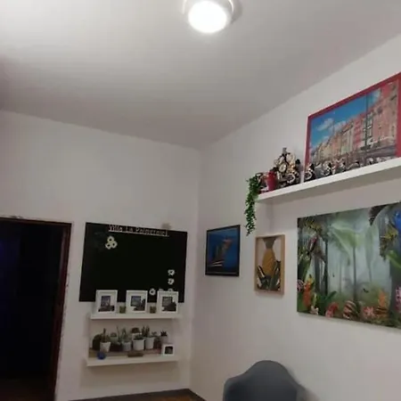 아파트 Sisters House 세리뇰라